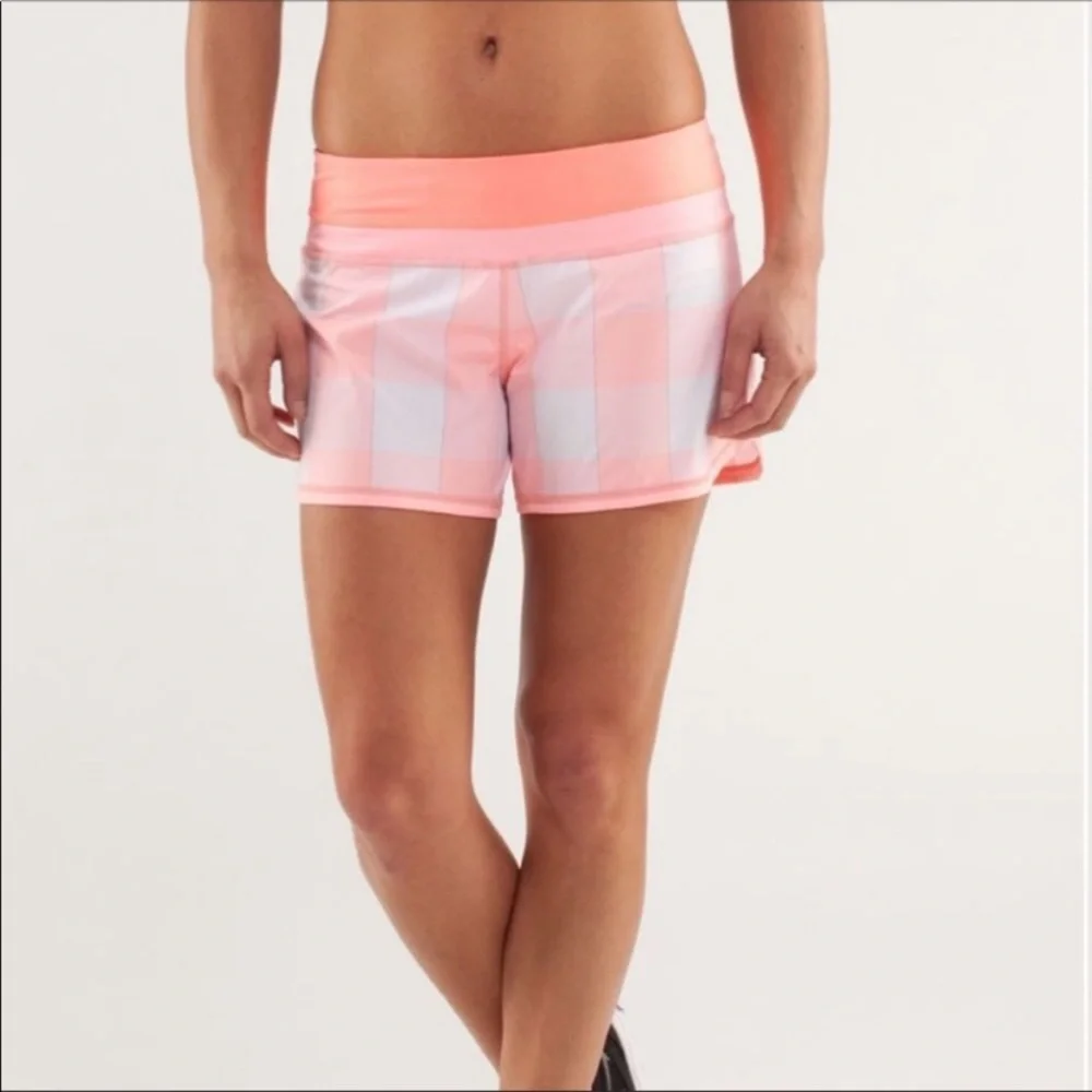 Lululemon Plaid Groovy Run shorts